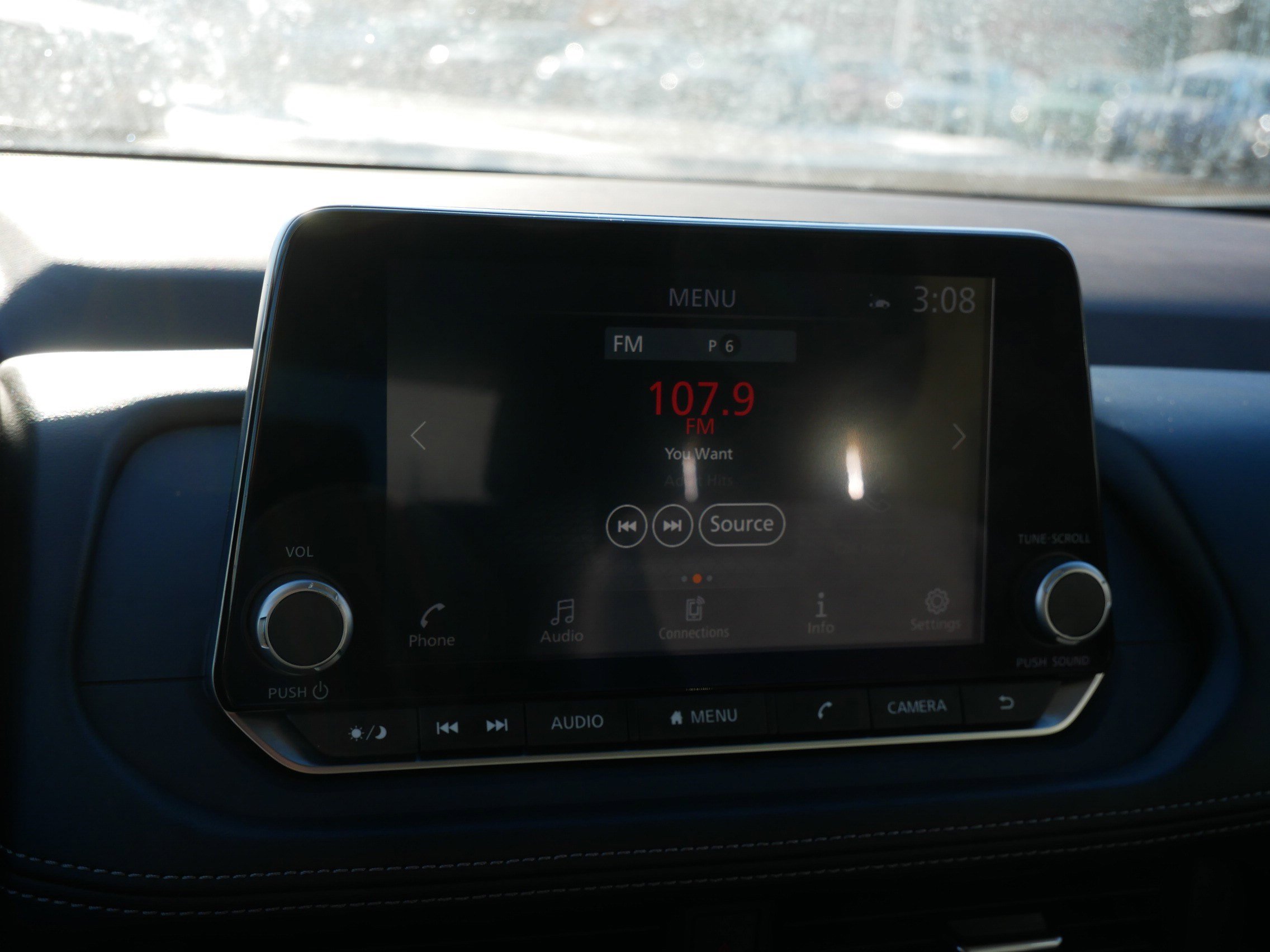 Used 2023 Nissan Rogue SV image 22