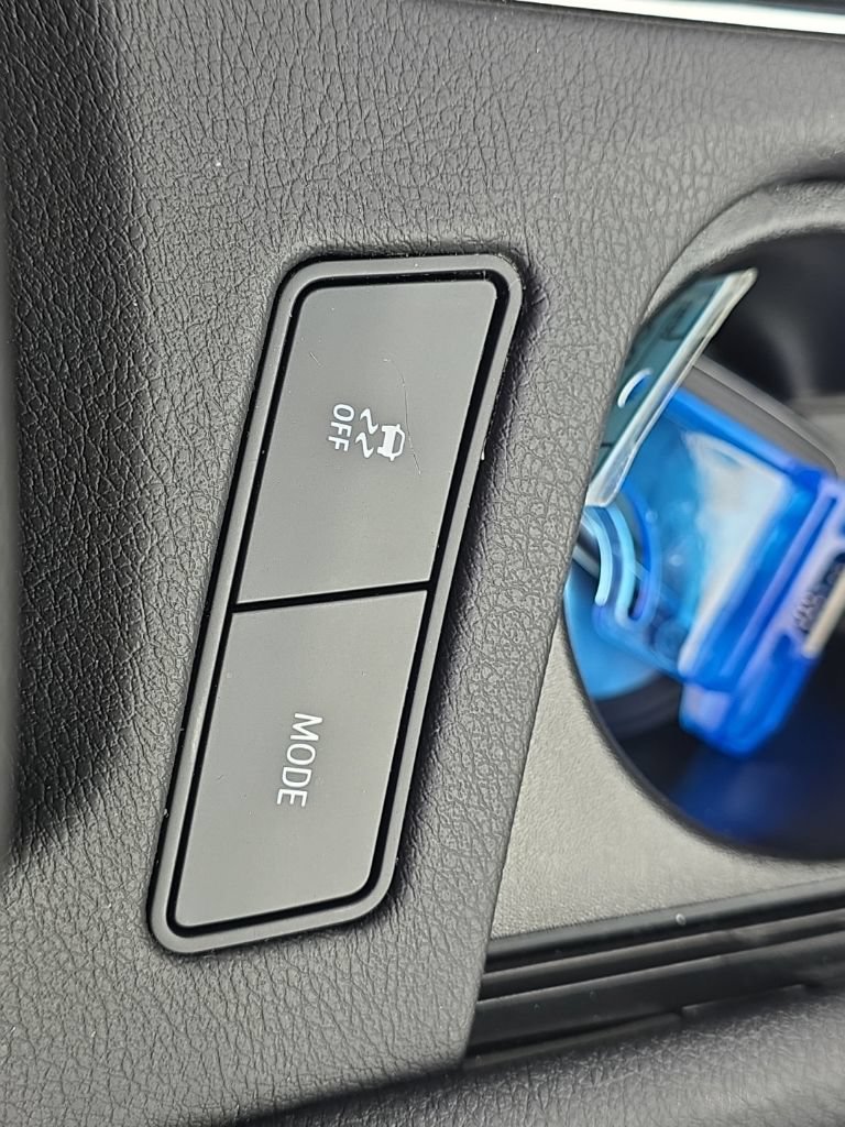 Used 2024 Cadillac XT5 Premium Luxury w/ LPO, Floor Liner Package AWD/4WD image 25