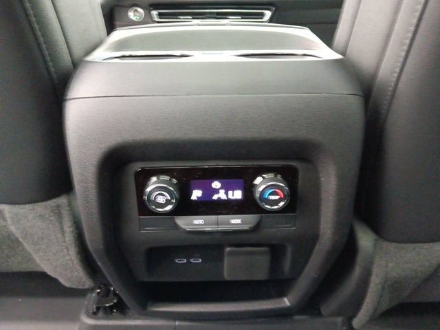 New 2026 Chevrolet Traverse Z71 w/ Enhanced Driving Package AWD/4WD image 21