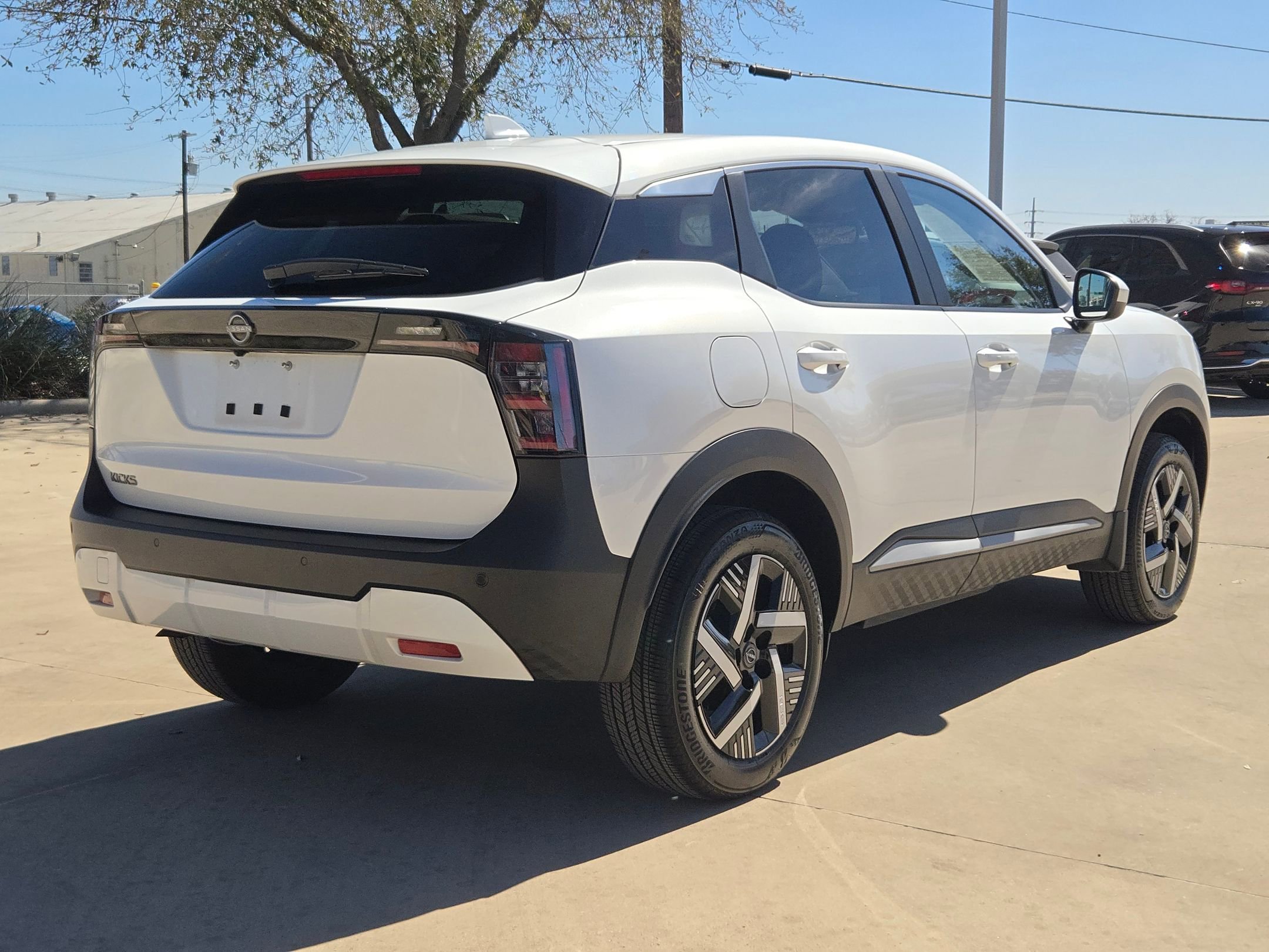 Certified 2025 Nissan Kicks SV w/ Interior Electronics Package image 7