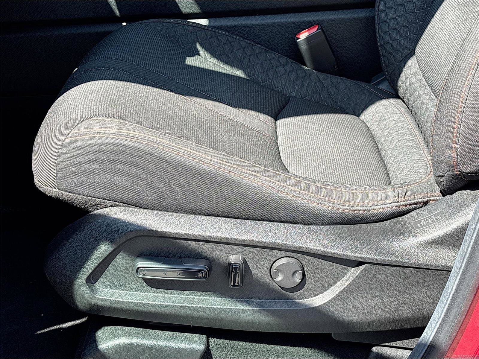 Certified 2025 Honda Pilot Sport image 21