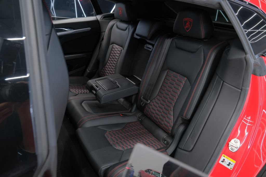 Used 2021 Lamborghini Urus AWD/4WD image 33