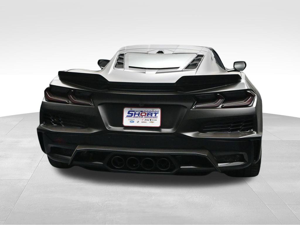 Used 2024 Chevrolet Corvette Z06 RWD image 4