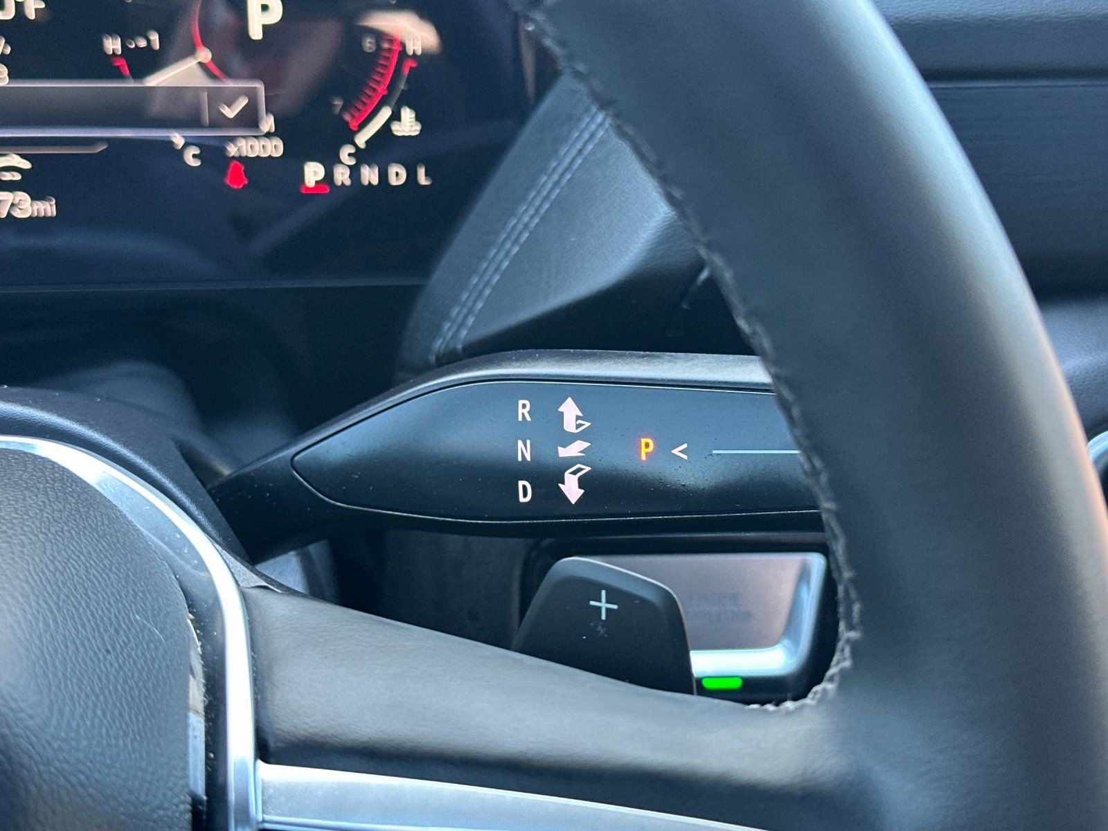 Used 2025 GMC Yukon Denali w/ Sun & Power Step Package AWD/4WD image 26