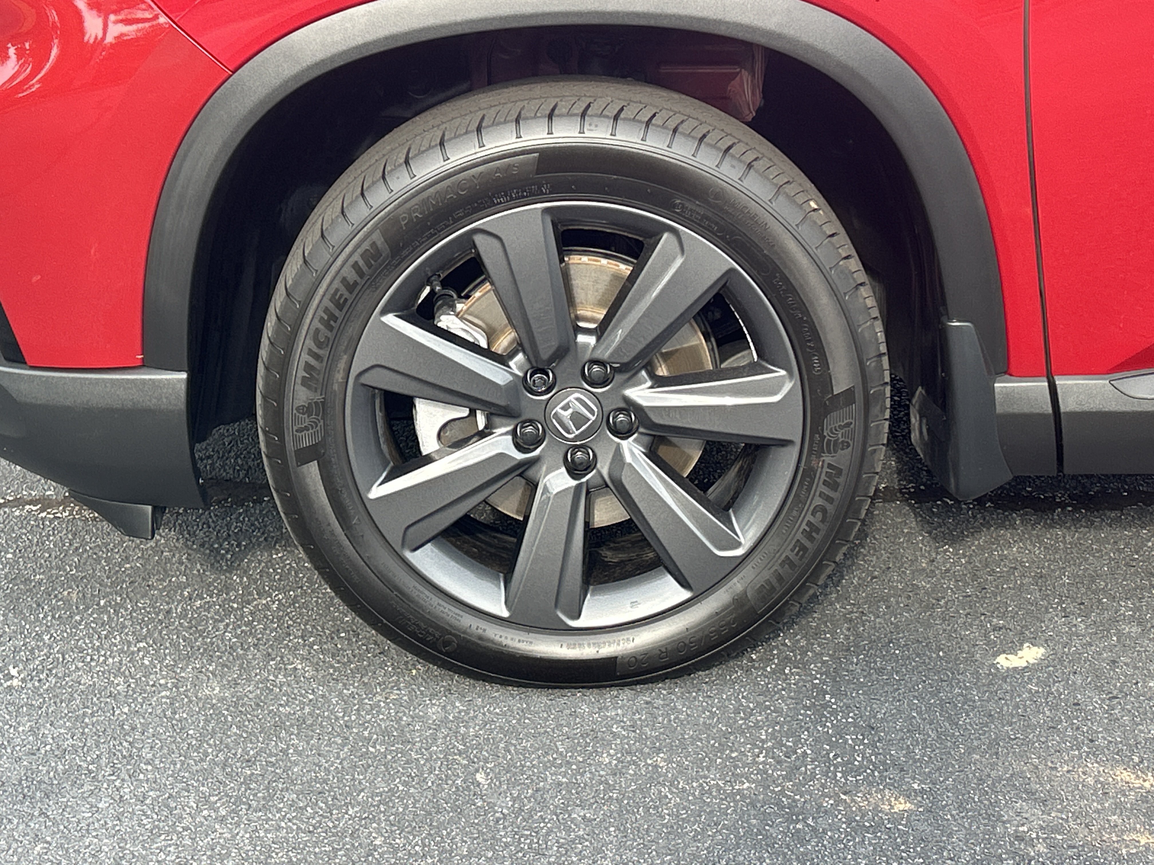 Used 2025 Honda Pilot Sport image 32