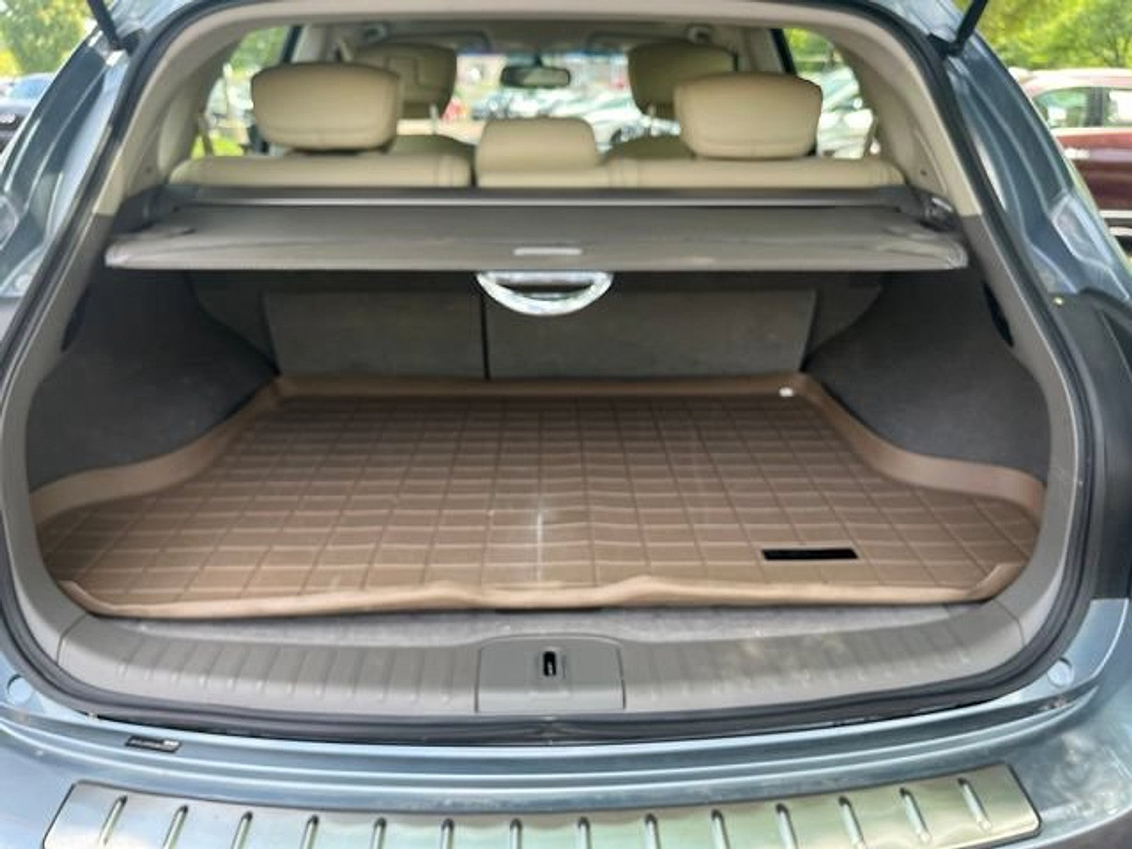 Used 2016 INFINITI QX50 AWD w/ Deluxe Touring Package image 16