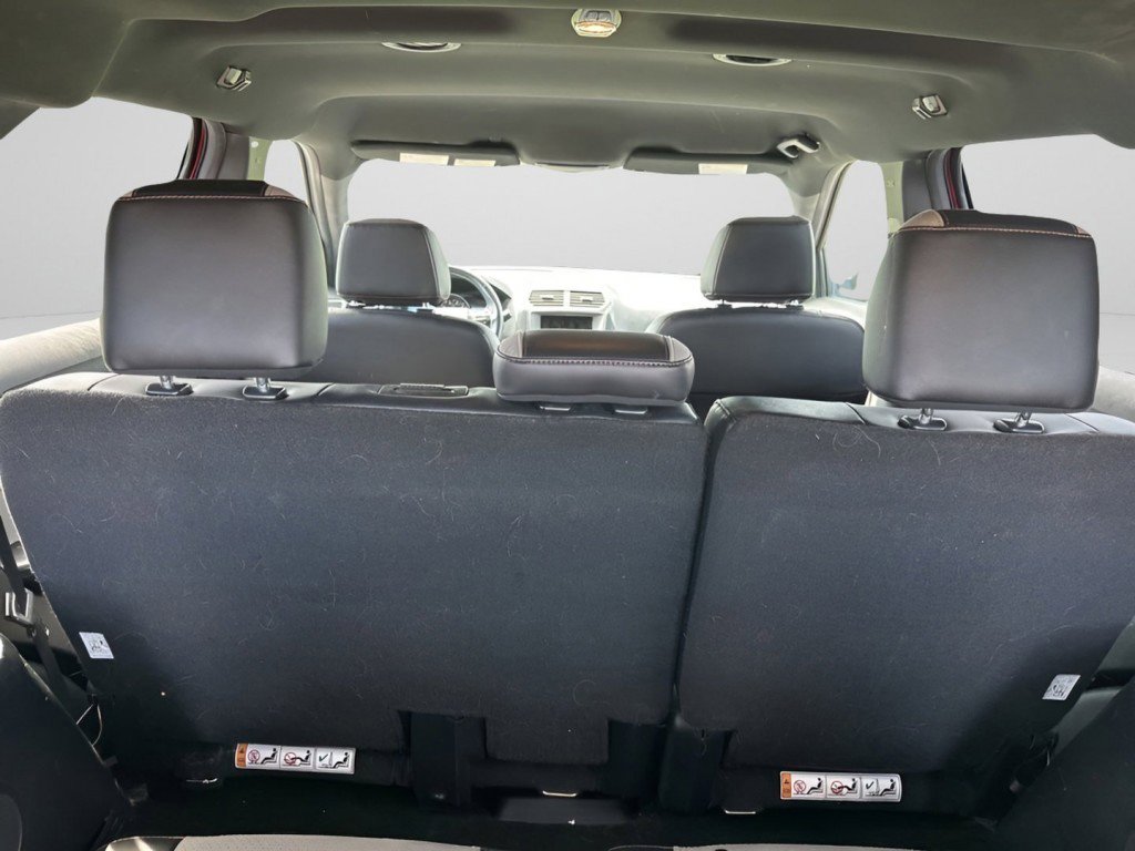 Used 2017 Ford Explorer XLT w/ Equipment Group 202A AWD/4WD image 12
