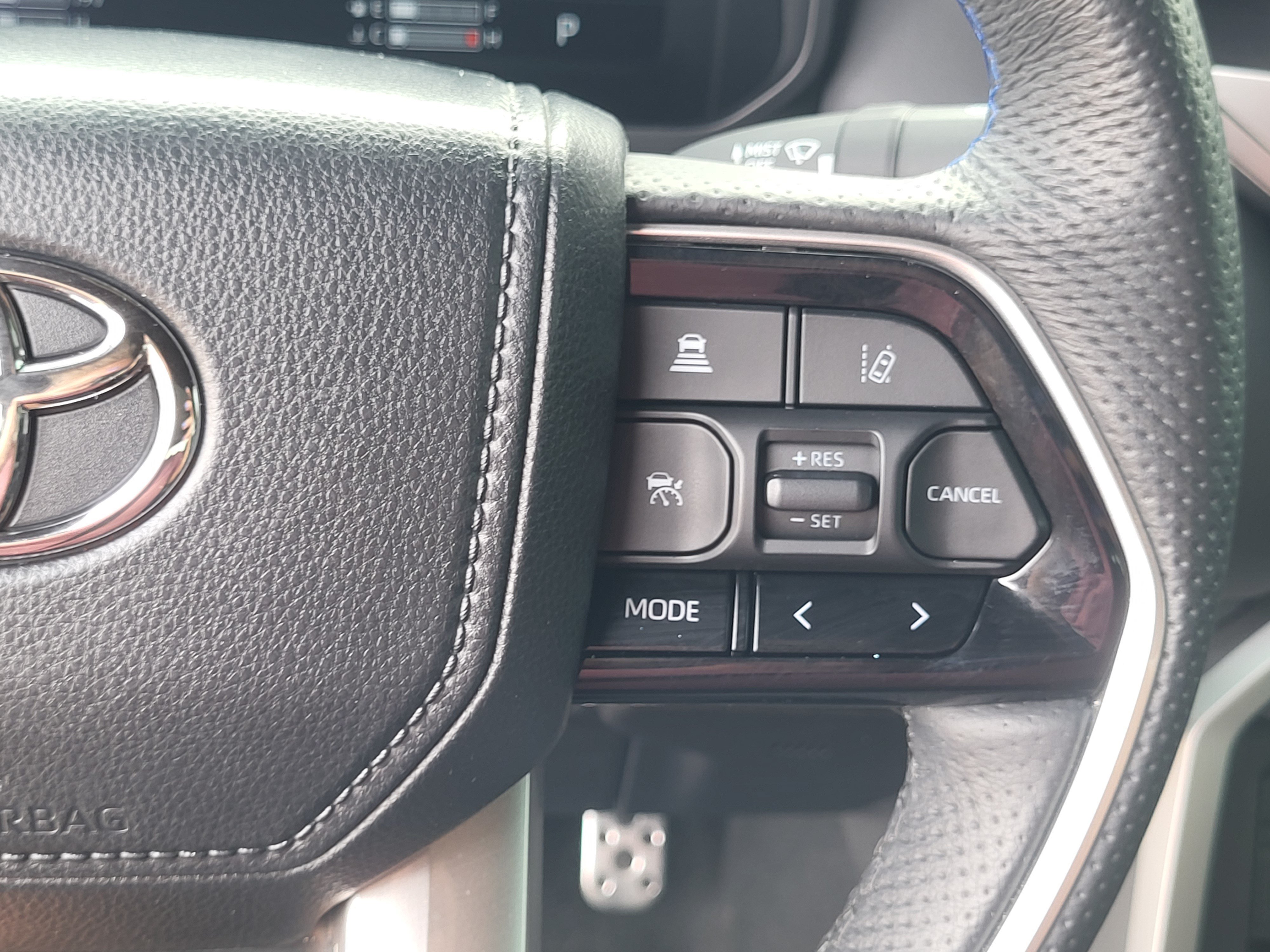 Used 2024 Toyota Tundra Platinum w/ TRD Off-Road Package AWD/4WD image 16