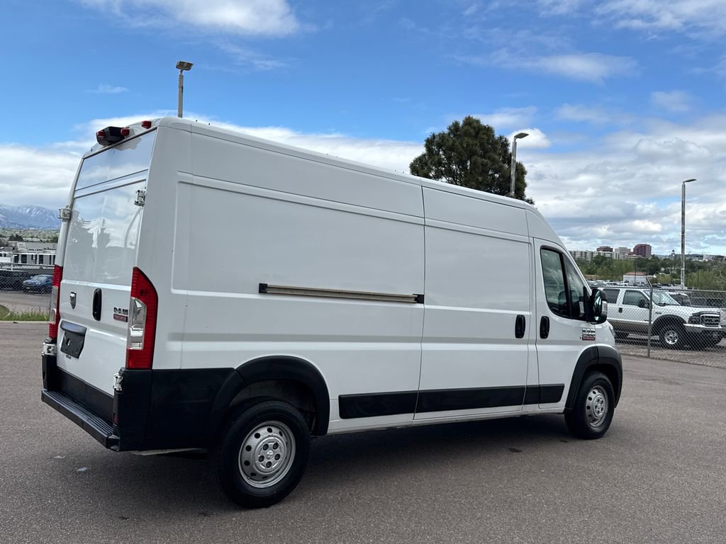 Used 2019 RAM ProMaster 2500 w/ Premium Appearance Group FWD image 9