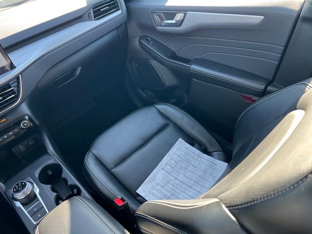 Used 2024 Ford Escape Platinum image 11