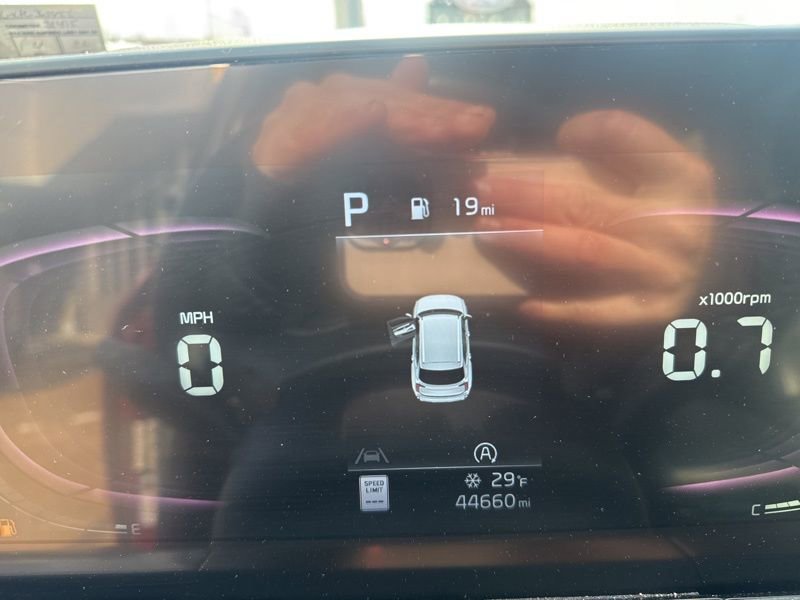 Used 2023 Kia Telluride S w/ S Sunroof Package image 15