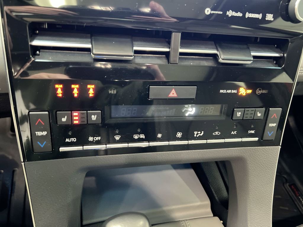 Used 2022 Toyota Avalon Limited w/ Advanced Safety Package image 17