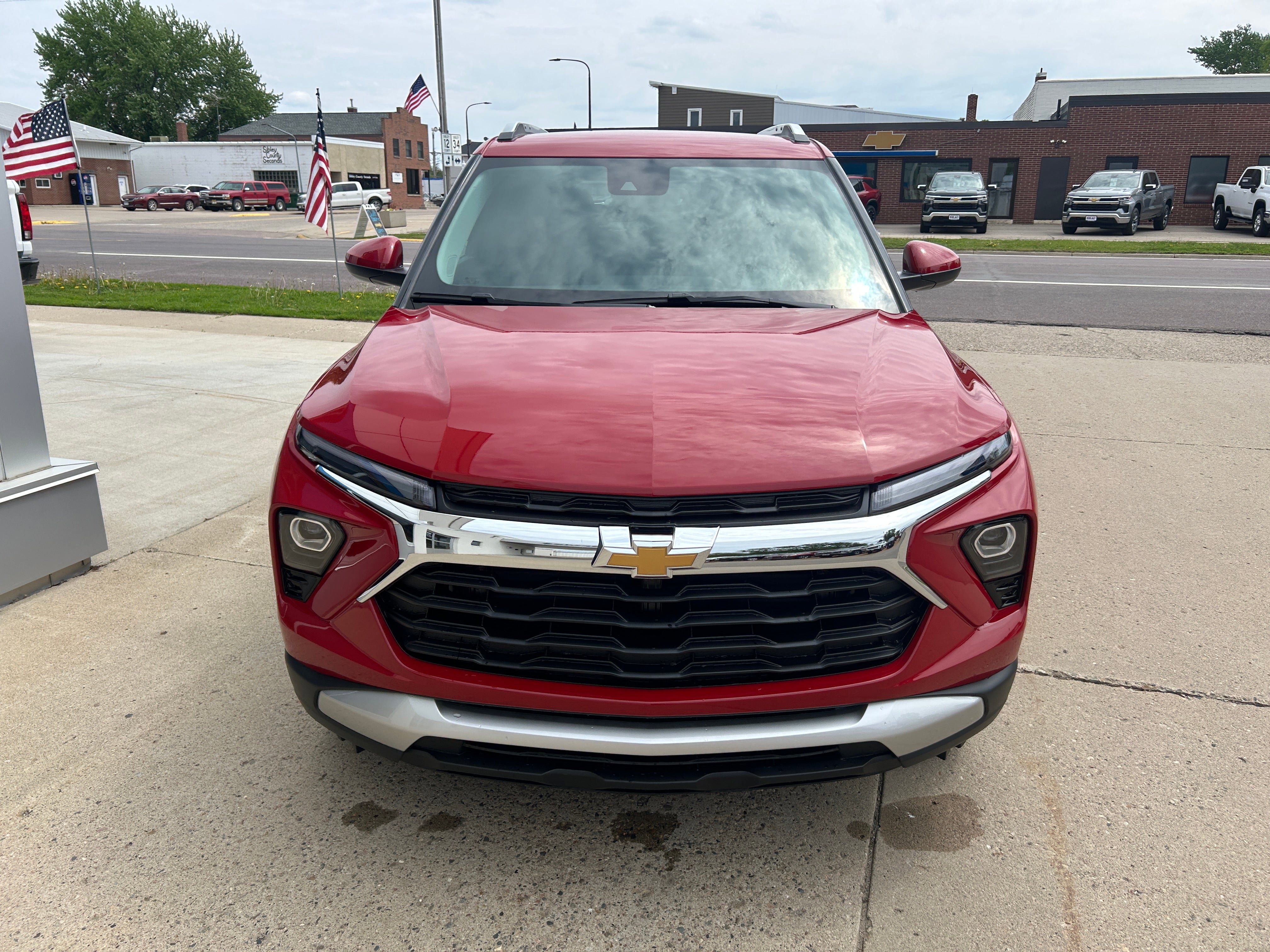 New 2026 Chevrolet TrailBlazer LT w/ Convenience Package AWD/4WD image 3