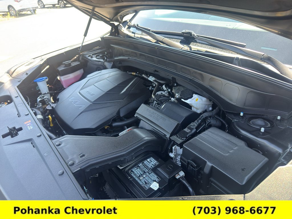 Used 2024 Kia Telluride SX w/ Towing Package FWD image 43