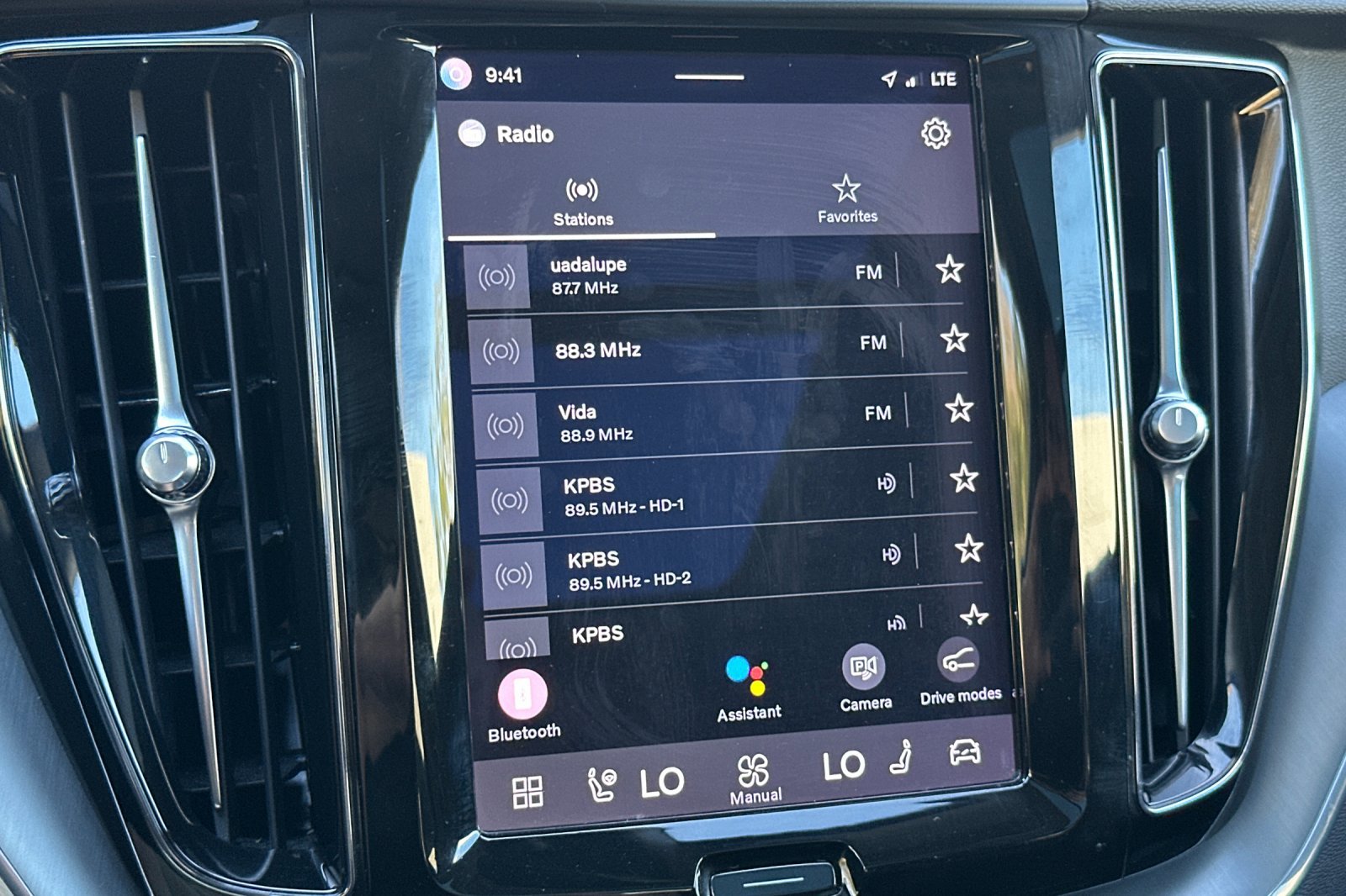 Certified 2023 Volvo XC60 B5 Core w/ Climate Package image 21