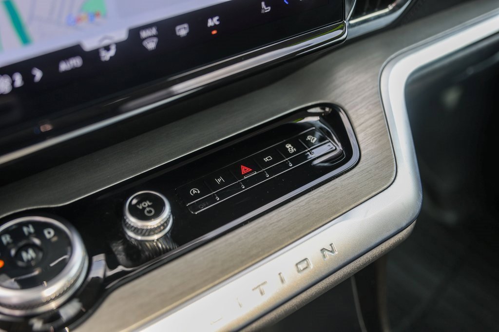 Used 2025 Ford Expedition Max Platinum w/ Driver's Package image 20