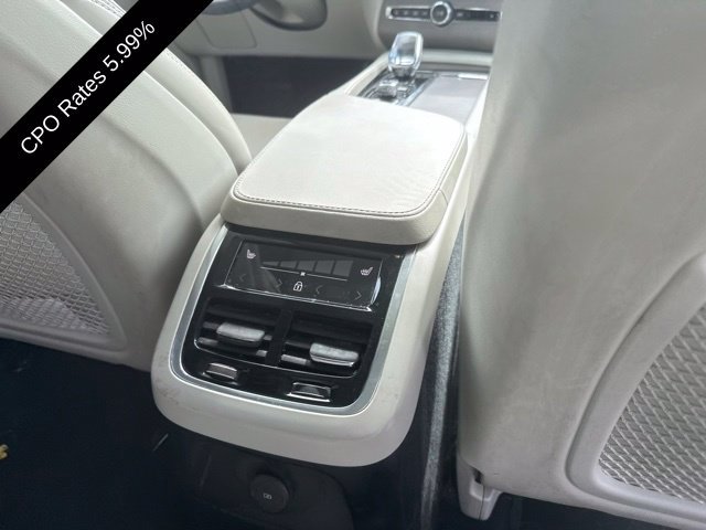 Certified 2025 Volvo XC90 T8 Ultra w/ Protection Package Premier AWD/4WD image 7