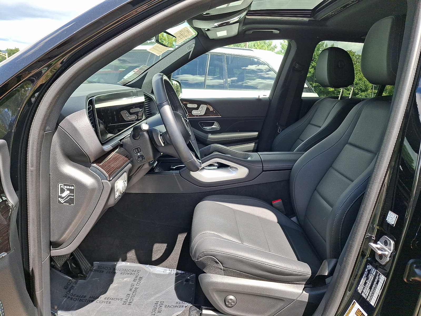 Used 2025 Mercedes-Benz GLE 350 4MATIC image 13