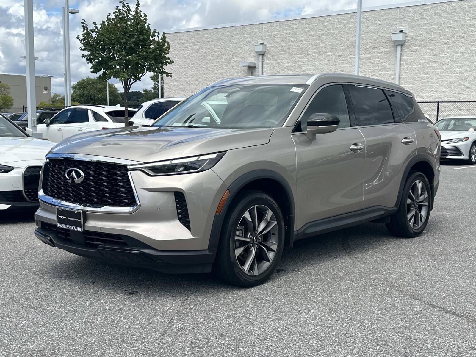Used 2023 INFINITI QX60 Luxe w/ Cargo Package