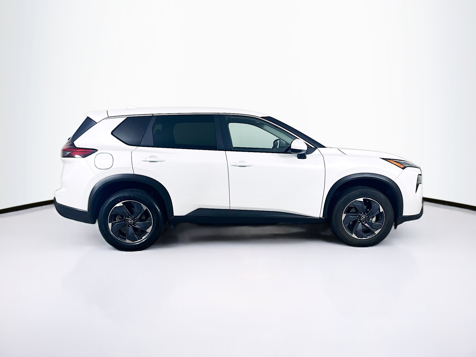 Used 2025 Nissan Rogue SV AWD/4WD image 10