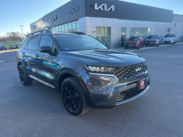 Used 2023 Kia Sorento S w/ Panoramic Sunroof Package image 2