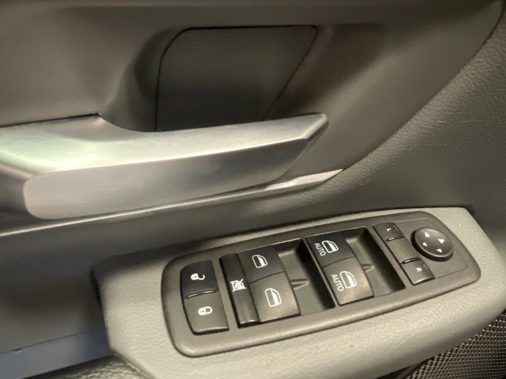 Used 2022 RAM 1500 Big Horn AWD/4WD image 24