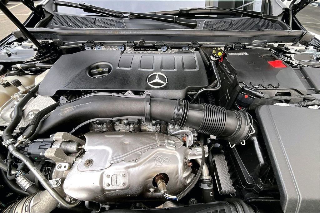 Certified 2023 Mercedes-Benz CLA 250 4MATIC image 9