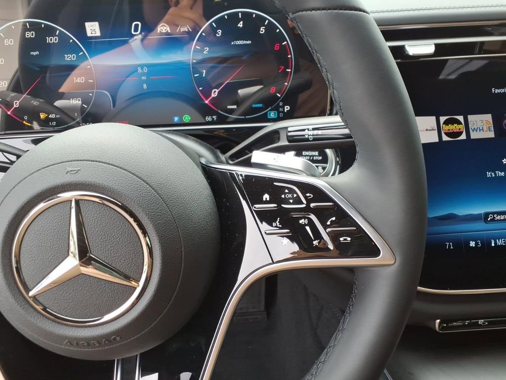 New 2026 Mercedes-Benz E 350 4MATIC Sedan image 21