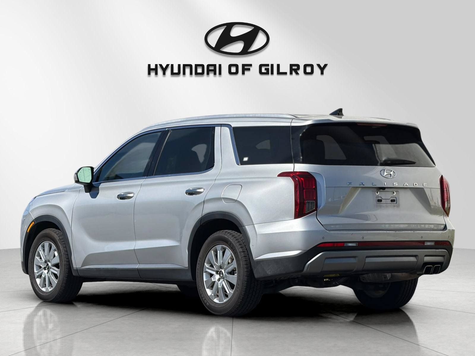 Used 2024 Hyundai Palisade SEL FWD image 3