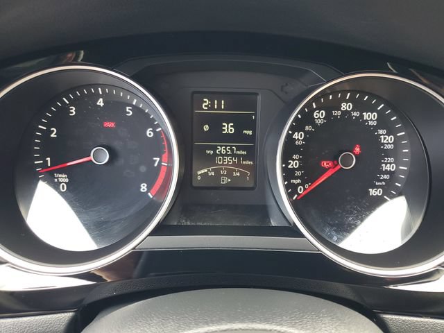 Used 2016 Volkswagen Jetta Sport FWD image 31