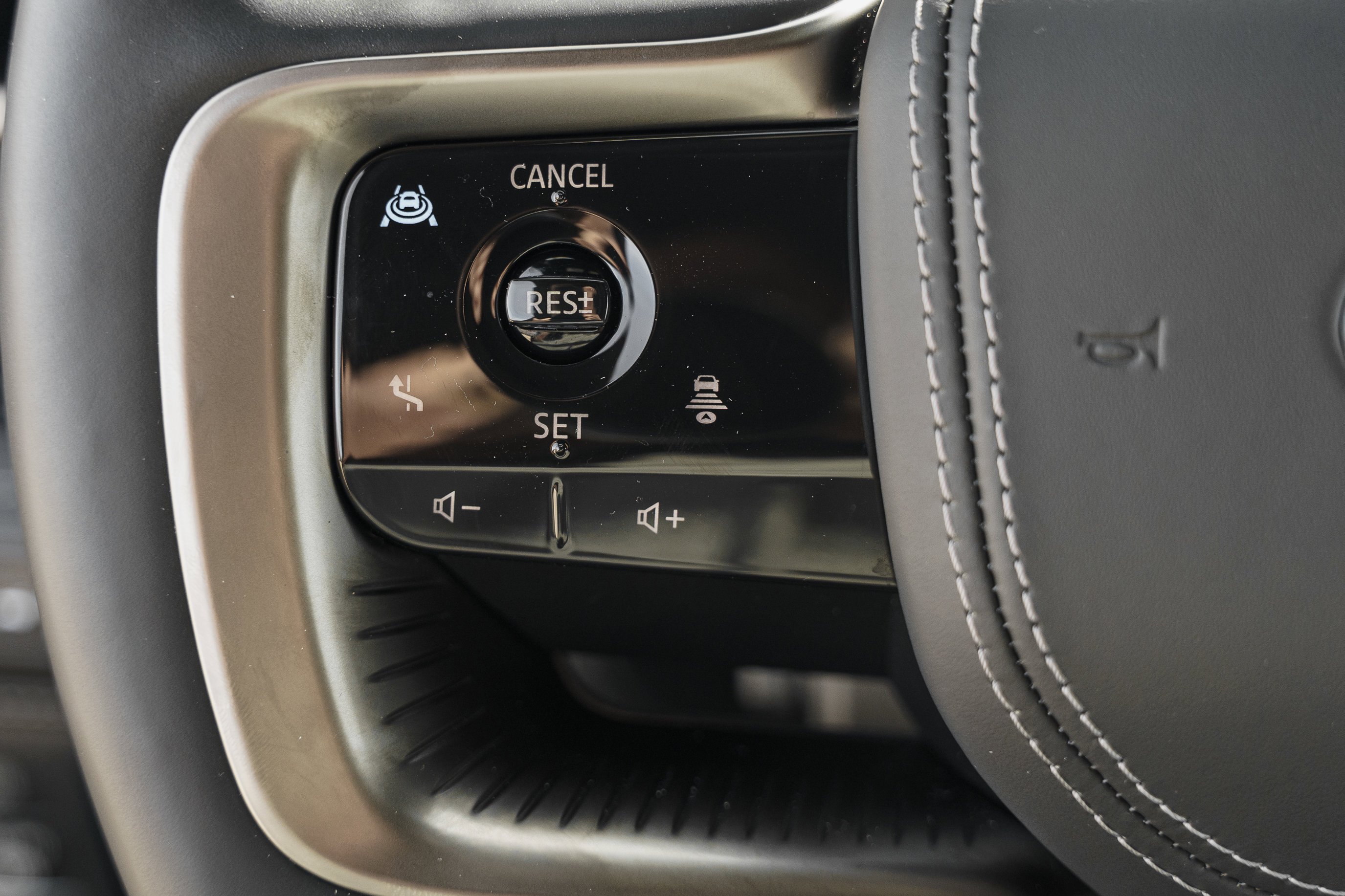 Used 2025 INFINITI QX80 Autograph w/ Autograph Exterior Package image 17