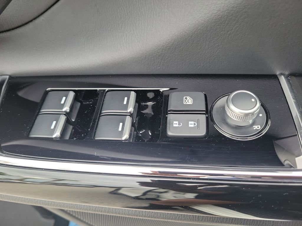 Used 2023 MAZDA CX-9 Touring image 24