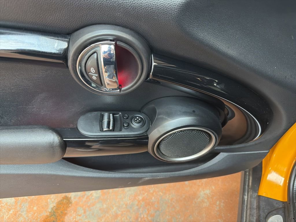 Used 2014 MINI Cooper S image 15