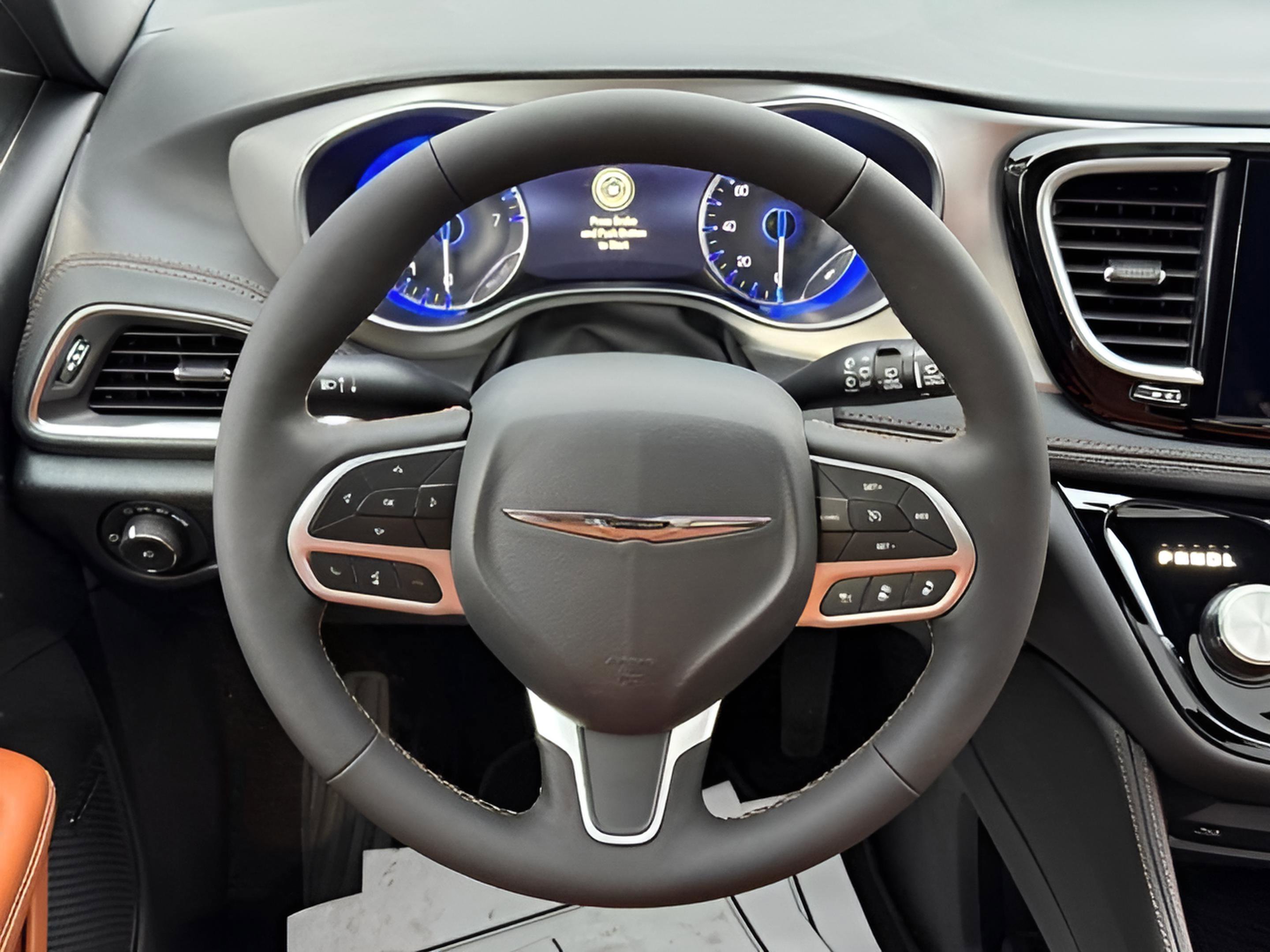 New 2026 Chrysler Pacifica Pinnacle w/ Trailer Tow Group image 17