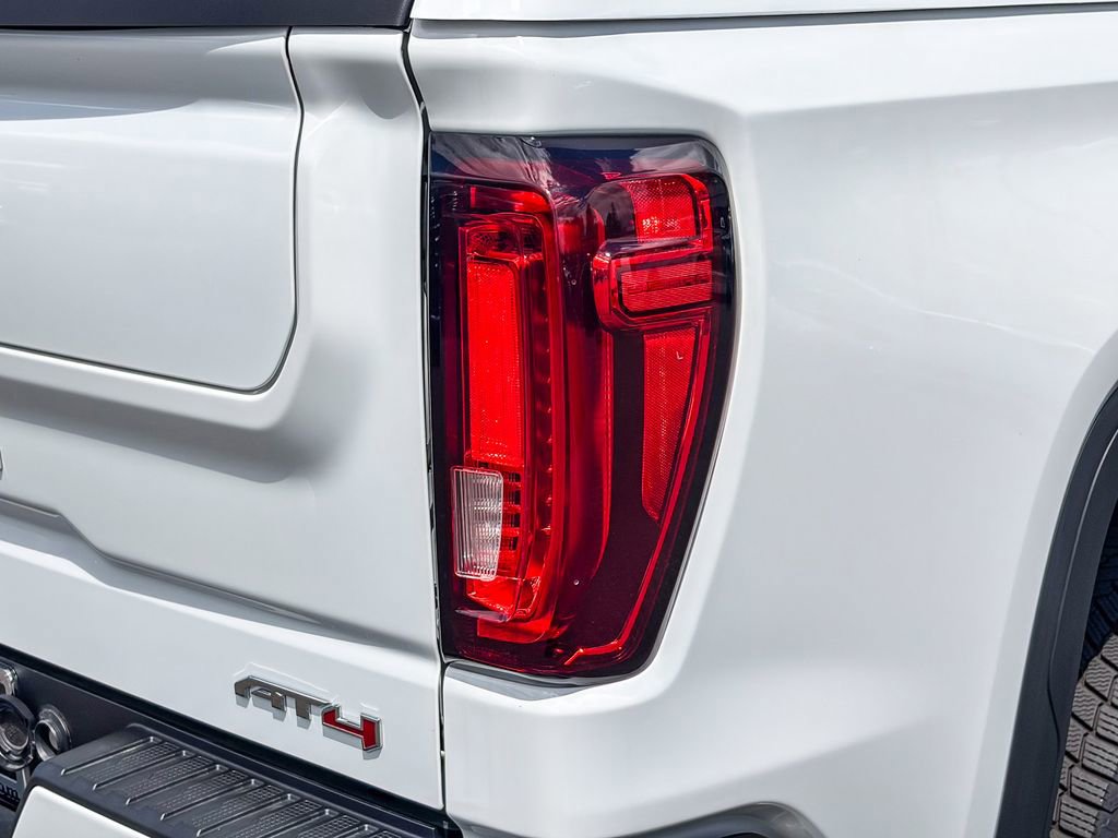 Used 2023 GMC Sierra 1500 AT4 w/ Technology Package AWD/4WD image 8