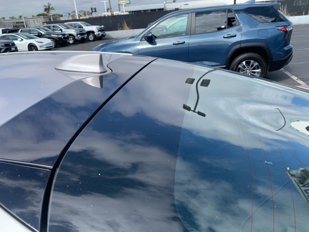 Used 2017 Toyota Prius Prime Advanced w/ Preferred Accessory Package image 13