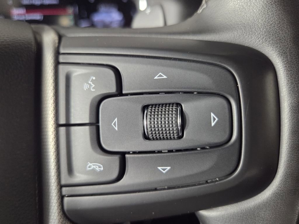 Used 2024 GMC Sierra 1500 Denali w/ Technology Package RWD image 18