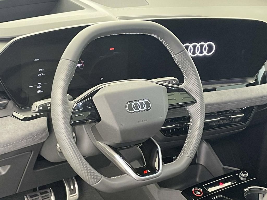 New 2025 Audi SQ6 e-tron Prestige image 4