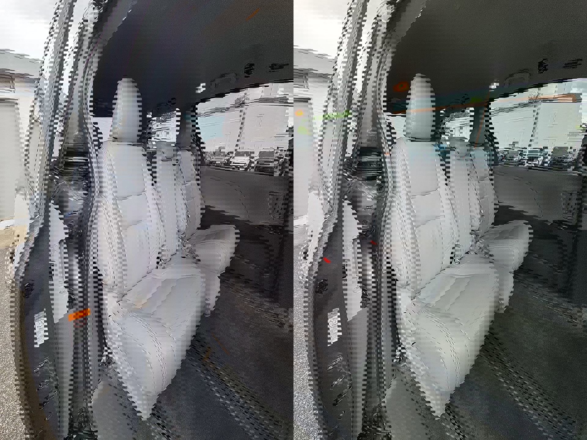 Used 2015 Toyota Sienna XLE w/ XLE Navigation Package image 29