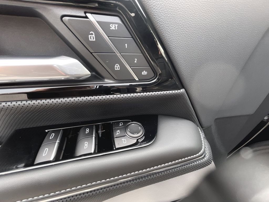 New 2025 GMC Sierra EV Denali image 30