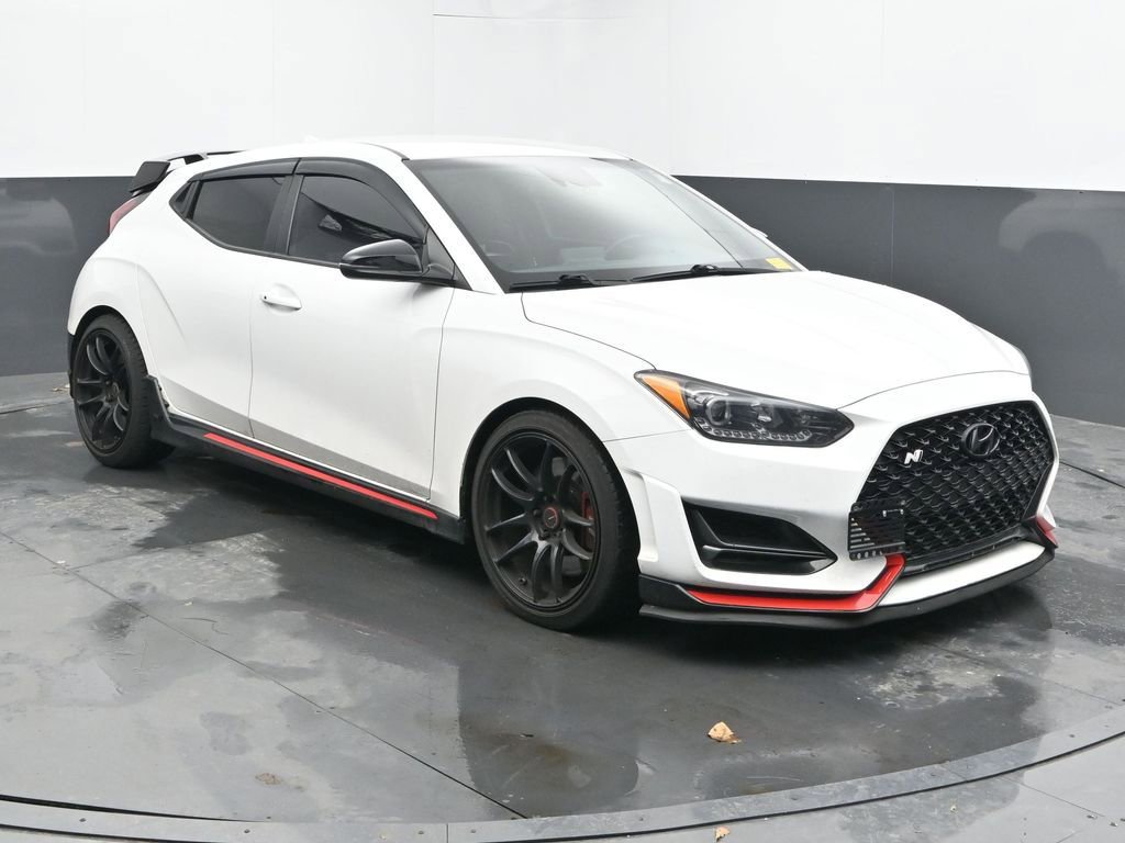 Used 2021 Hyundai Veloster N image 3