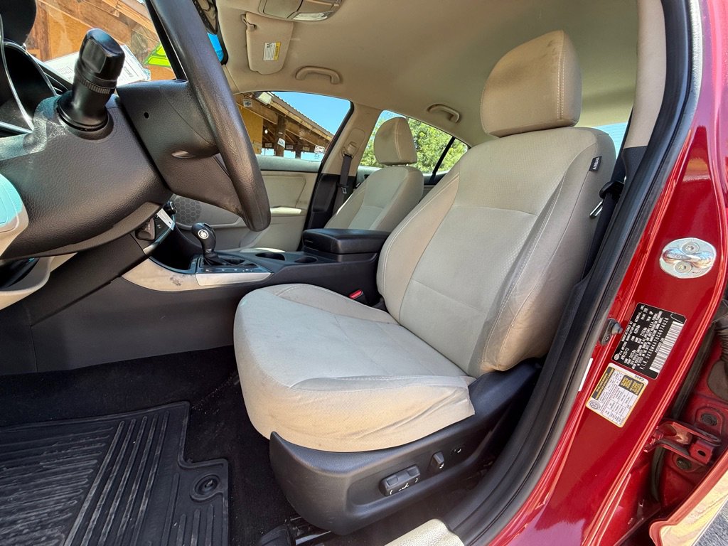 Used 2012 Kia Optima LX w/ Convenience Pkg FWD image 10