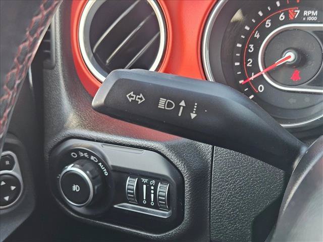 Used 2018 Jeep Wrangler Rubicon AWD/4WD image 15