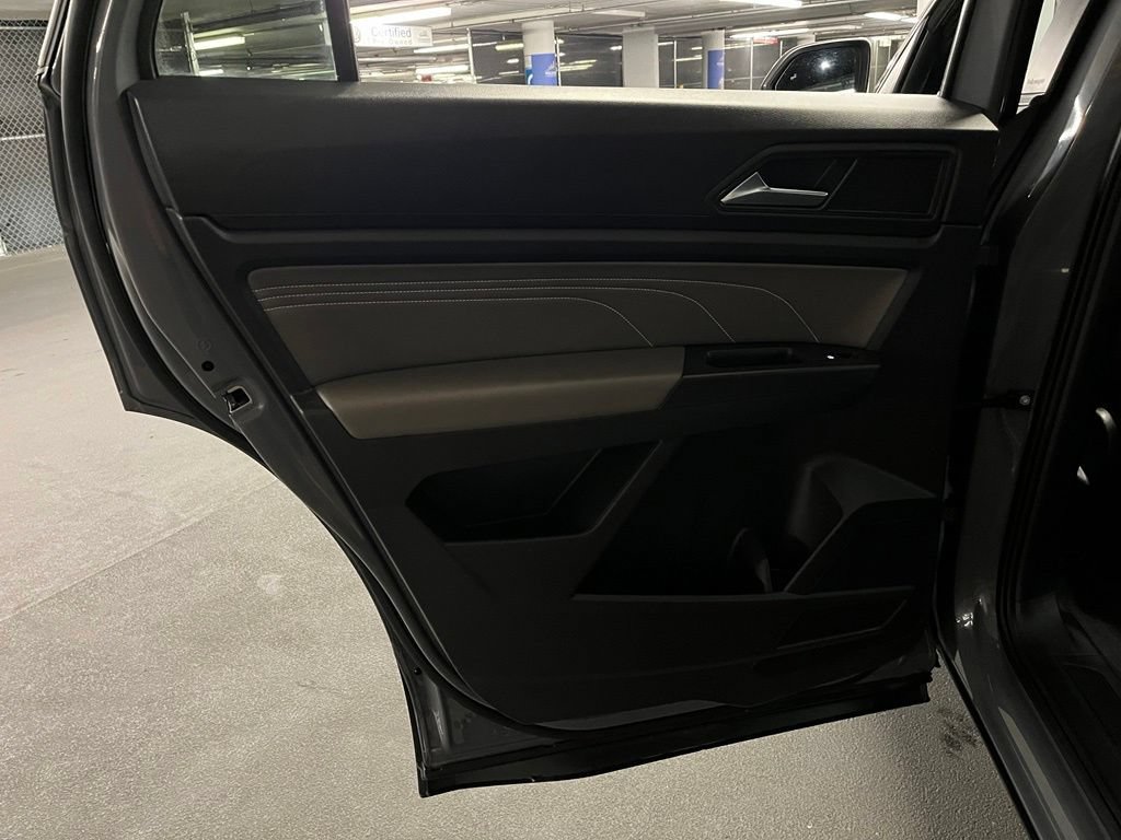 Used 2023 Volkswagen Atlas Cross Sport SE w/ Panoramic Sunroof Package AWD/4WD image 22