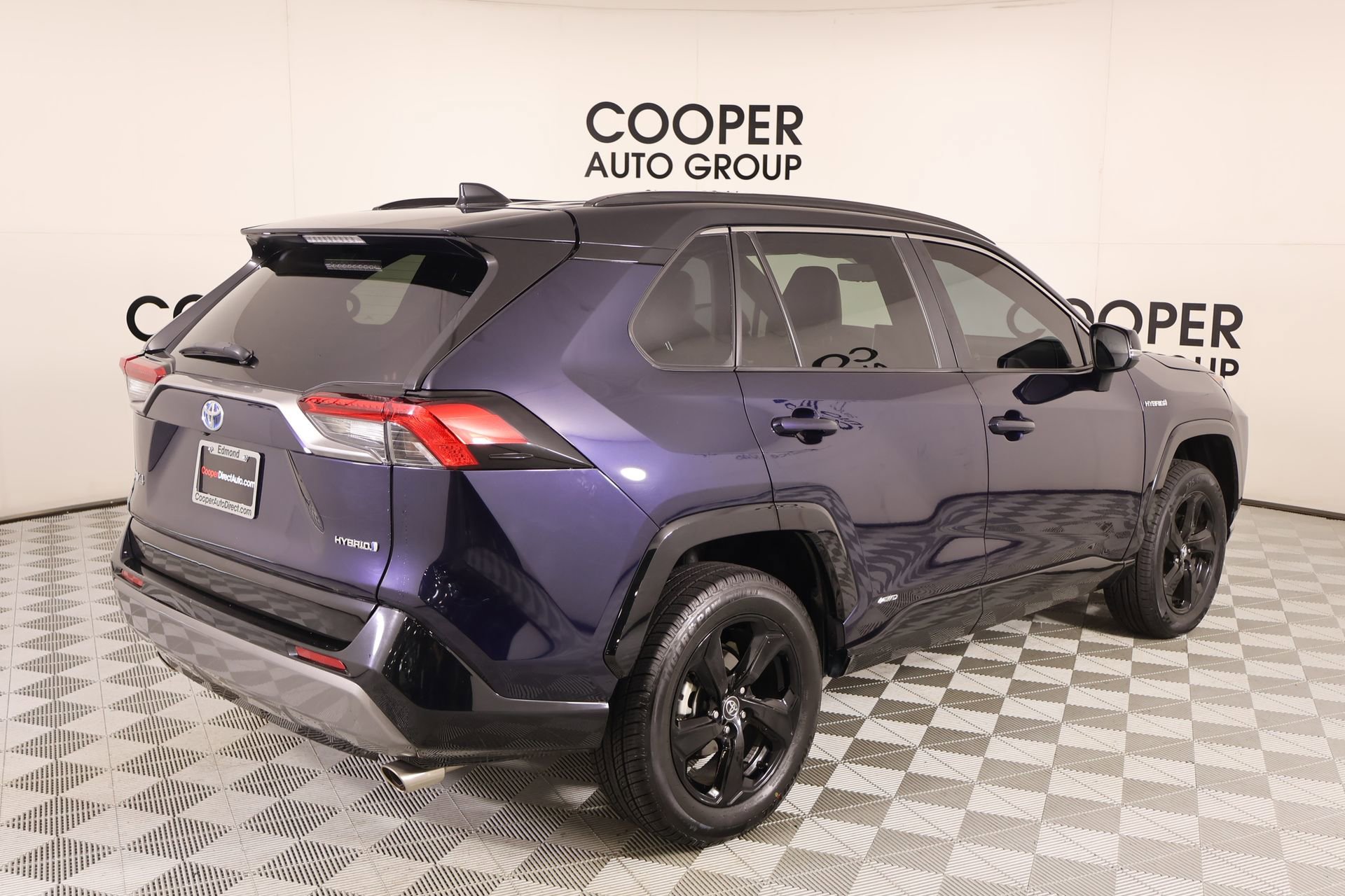 Used 2020 Toyota RAV4 XSE image 21