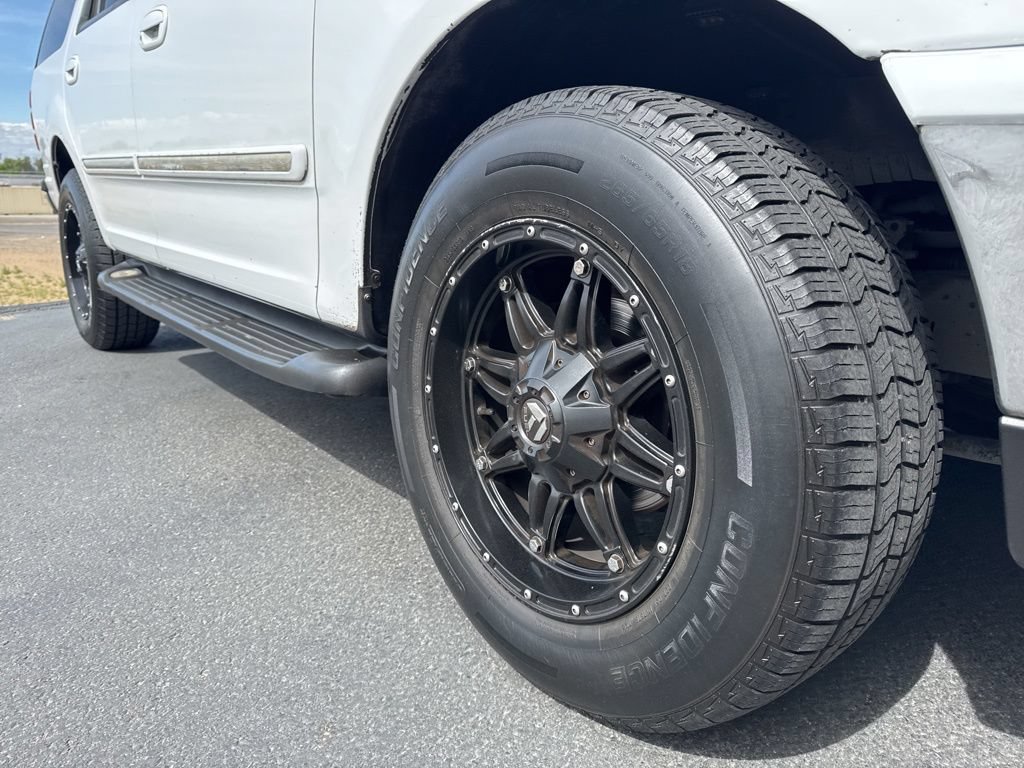Used 1998 Ford Expedition XLT RWD image 7