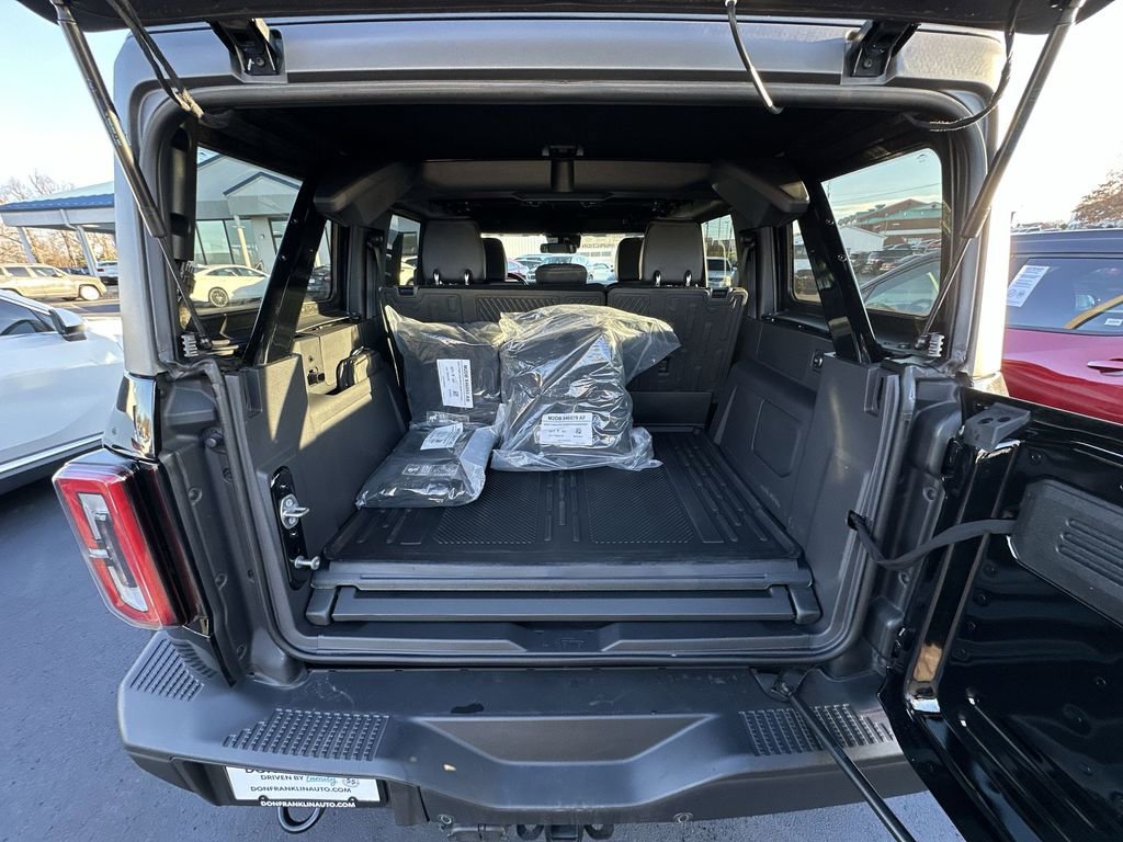 Used 2024 Ford Bronco Everglades image 23