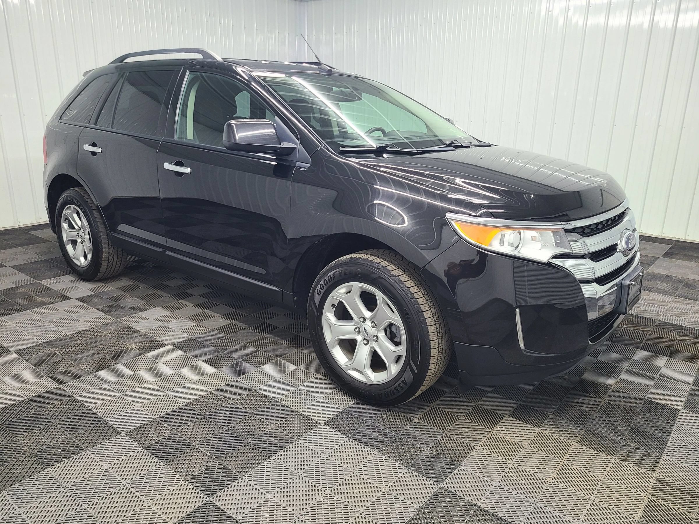 Used 2011 Ford Edge SEL w/ 202A Rapid Spec Order Code FWD image 13