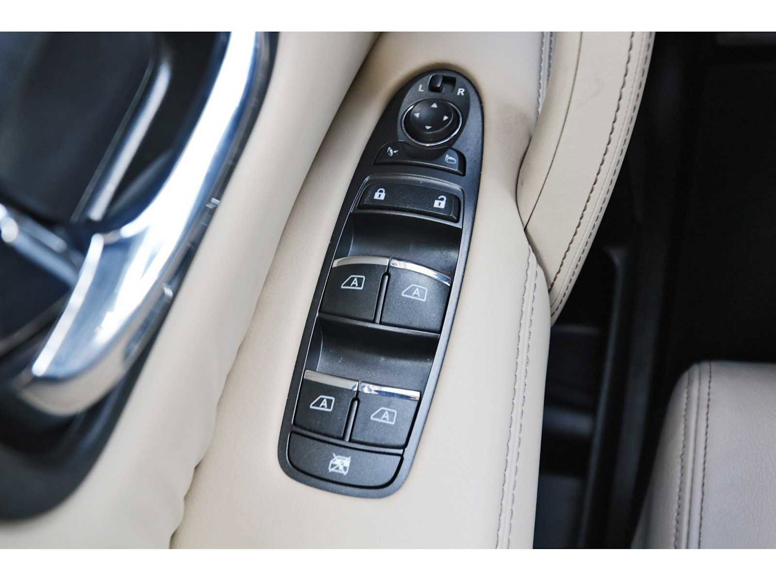 Used 2024 Nissan Armada SL w/ Cargo Package image 22