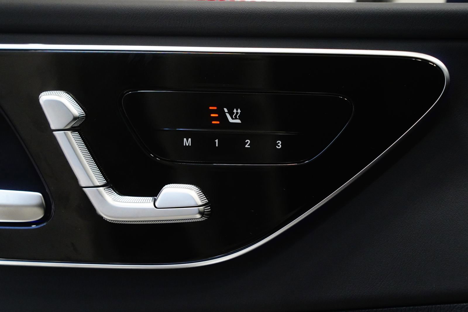 New 2026 Mercedes-Benz C 43 AMG 4MATIC Sedan image 32